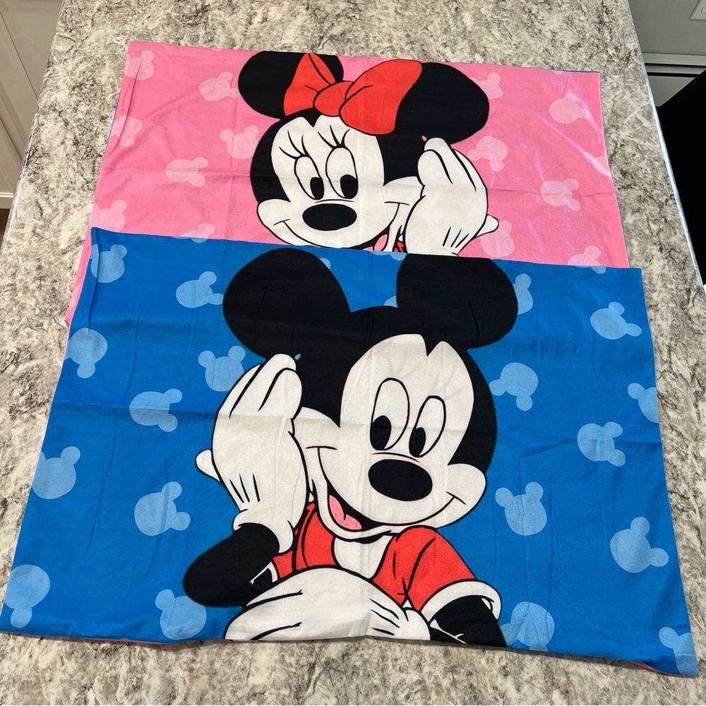 Mickey Mouse & Minnie Mouse Vintage pillow cases set pink blue Disney standard